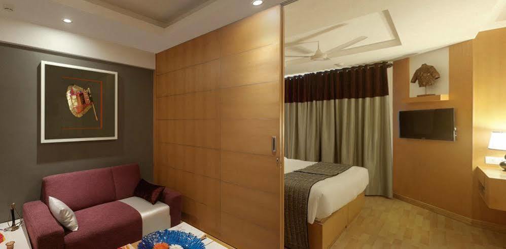 Melange Luxury Service Apartment บังกาลอร์ ภายนอก รูปภาพ